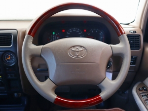 ランクルプラドアウトドア　キャンプ　車中泊　95プラド　Classic　
