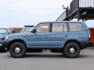 ランクルプラドアウトドア　キャンプ　車中泊　95プラド　Classic　