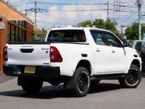 ハイラックスピックアップ　トラックアウトドア　GR　ハイラックス