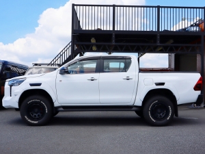 ハイラックスピックアップ　トラックアウトドア　GR　ハイラックス