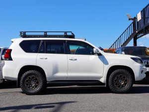 ランクルプラドキャンプ　アウトドア　レジャー　４ＷＤ　ＳＵＶ