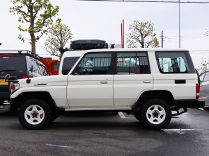 ランクル７０ランクル　７０　ＬＸ　デフロック　５速ＭＴ