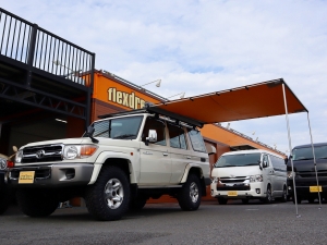 ランクル７０70　バン　５速　MT　再販モデル　４WD