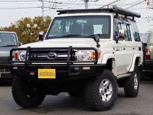 ランクル７０70　バン　５速　MT　再販モデル　４WD
