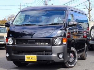 ハイエースバンアウトドア　キャンプ　車中泊　バンライフ　１BOX　ベッド　キャンピングカー