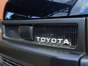 ハイエースバンアウトドア　キャンプ　車中泊　バンライフ　１BOX　ベッド　キャンピングカー