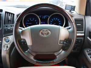ランクル２００ランクル　２００　AX　パール　V8