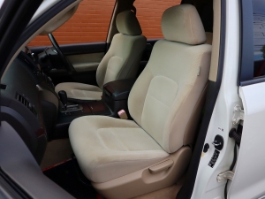 ランクル２００ランクル　２００　AX　パール　V8