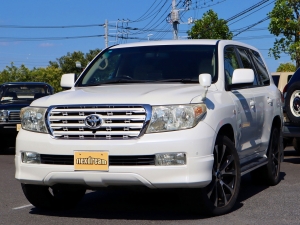 ランクル２００ランクル　２００　AX　パール　V8