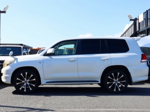 ランクル２００ランクル　２００　AX　パール　V8