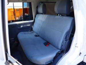 ランクル７０ランクル70　再販　MT　アウトドア　四駆　４WD