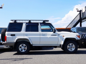 ランクル７０ランクル70　再販　MT　アウトドア　四駆　４WD