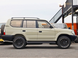ランクルプラドアウトドア　キャンプ　車中泊　ランクル　プラド　95