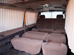 ハイエース100系アウトドア　キャンプ　車中泊　バンライフ　１BOX　ベッド　キャンピングカー