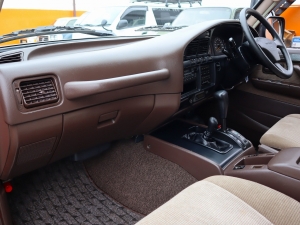 ランクル８０キャンプ　アウトドア　レジャー　４ＷＤ　ＳＵＶ