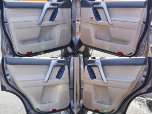 ランクルプラドキャンプ　アウトドア　レジャー　４ＷＤ　ＳＵＶ