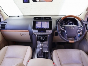 ランクルプラドキャンプ　アウトドア　レジャー　４ＷＤ　ＳＵＶ