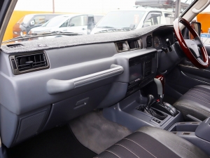 ランクル８０キャンプ　アウトドア　レジャー　４ＷＤ　ＳＵＶ