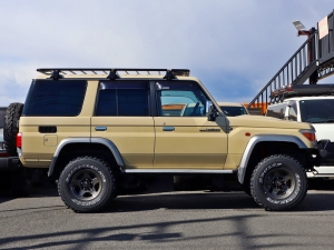 ランクル７０キャンプ　アウトドア　レジャー　４ＷＤ　ＳＵＶ