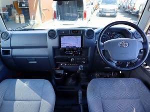 ランクル７０キャンプ　アウトドア　レジャー　４ＷＤ　ＳＵＶ