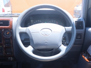 ランクルプラドキャンプ　アウトドア　レジャー　４ＷＤ　ＳＵＶ