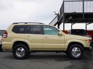 ランクルプラドキャンプ　アウトドア　レジャー　４ＷＤ　ＳＵＶ