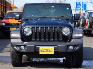 ＪＥＥＰラングラーキャンプ　アウトドア　レジャー　４ＷＤ　ＳＵＶ