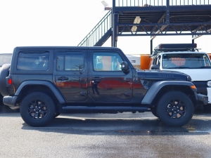 ＪＥＥＰラングラーキャンプ　アウトドア　レジャー　４ＷＤ　ＳＵＶ