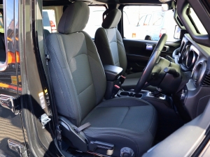 ＪＥＥＰラングラーキャンプ　アウトドア　レジャー　４ＷＤ　ＳＵＶ
