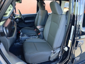 ＪＥＥＰラングラーキャンプ　アウトドア　レジャー　４ＷＤ　ＳＵＶ