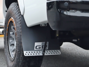 ハイラックスキャンプ　アウトドア　レジャー　４ＷＤ　ＳＵＶ