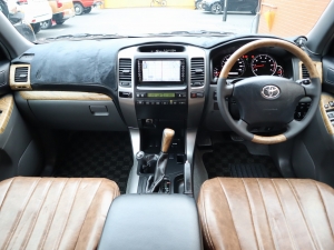 ランクルプラド120系キャンプ　アウトドア　レジャー　４ＷＤ　ＳＵＶ