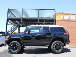 ＦＪクルーザーリフトアップ　SUV　アウトドア