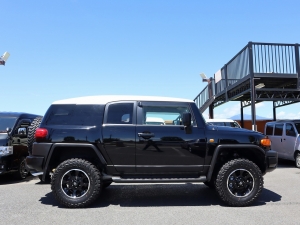 ＦＪクルーザーリフトアップ　SUV　アウトドア