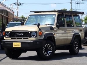 ランクル70 キャンプ　アウトドア　SUV
