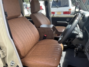 ランクル７０キャンプ　アウトドア　SUV
