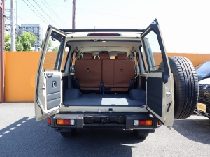 ランクル７０キャンプ　アウトドア　SUV