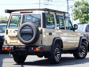 ランクル７０キャンプ　アウトドア　SUV