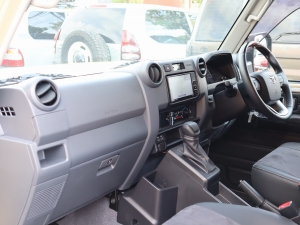 ランクル７０キャンプ　アウトドア　レジャー　４ＷＤ　ＳＵＶ