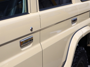 ランクル７０キャンプ　アウトドア　レジャー　４ＷＤ　ＳＵＶ