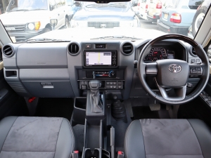 ランクル７０キャンプ　アウトドア　レジャー　４ＷＤ　ＳＵＶ
