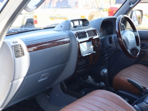 ランクルプラドキャンプ　アウトドア　レジャー　４ＷＤ　ＳＵＶ