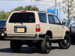 ハイラックスサーフキャンプ　アウトドア　レジャー　４ＷＤ　ＳＵＶ