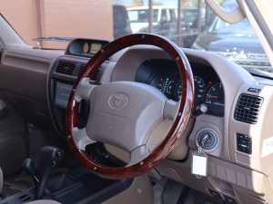 ランクルプラドキャンプ　アウトドア　レジャー　４ＷＤ　ＳＵＶ