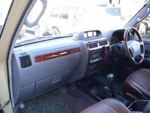 ランクルプラドキャンプ　アウトドア　レジャー　４ＷＤ　ＳＵＶ