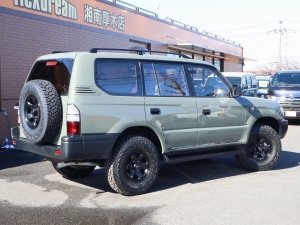 ランクルプラドキャンプ　車中泊　丸目フェイス