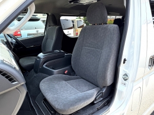 ハイエースワゴンキャンプ　アウトドア　レジャー　2ＷＤ　ＳＵＶ