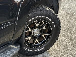 ハイラックスサーフ街乗り　燃費のいい2WD