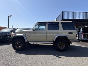 ランクル７０キャンプ　アウトドア　レジャー　４ＷＤ　ＳＵＶ