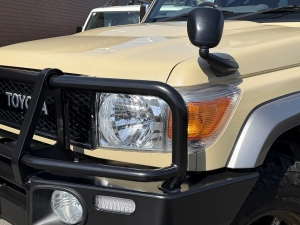 ランクル７０キャンプ　アウトドア　レジャー　４ＷＤ　ＳＵＶ